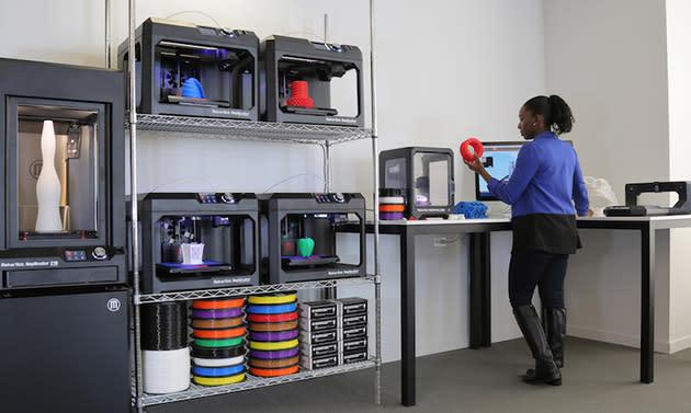 Everything You Need to Know About Purchasing a Table for 3D Printer